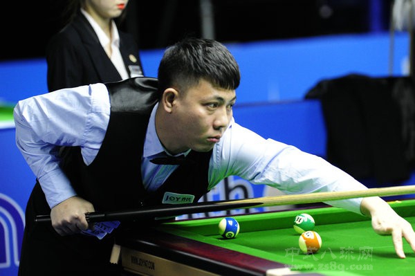 多米尼加锦标赛布莱恩领先一杆冲冠 窦泽成T43