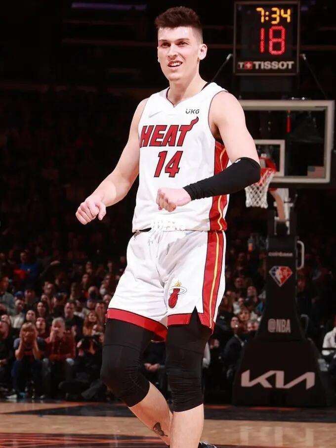 出现适合的 出现适合的